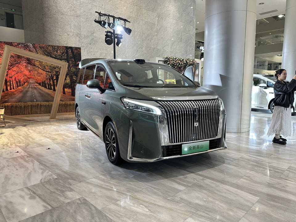 標配激光雷達+智能四驅 魏牌高山7上市售28.58萬元