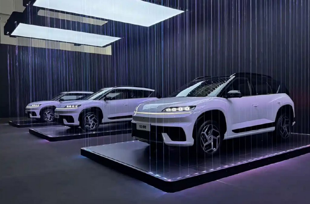 北京現代出招了,EO羿歐11.98萬起,看你接不接?