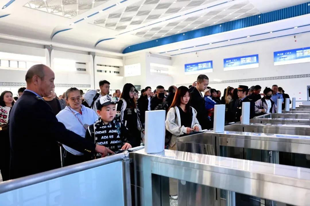 結合淡季客流,130多條線路火車票打折,最低4折 圖片