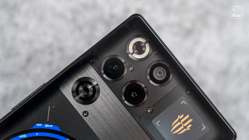 紅魔 11 Pro+ 體驗:給手機裝上內置水冷,是一種怎樣的體驗 圖片